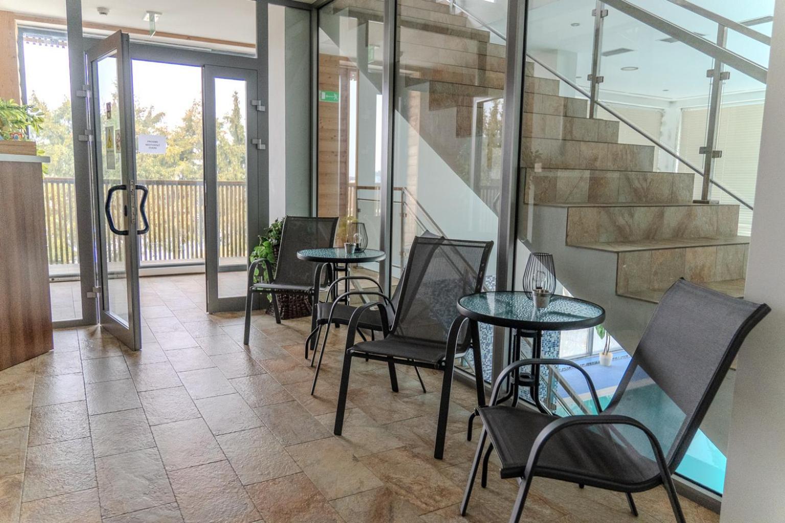 阿尔曼酒店 Nižná 外观 照片